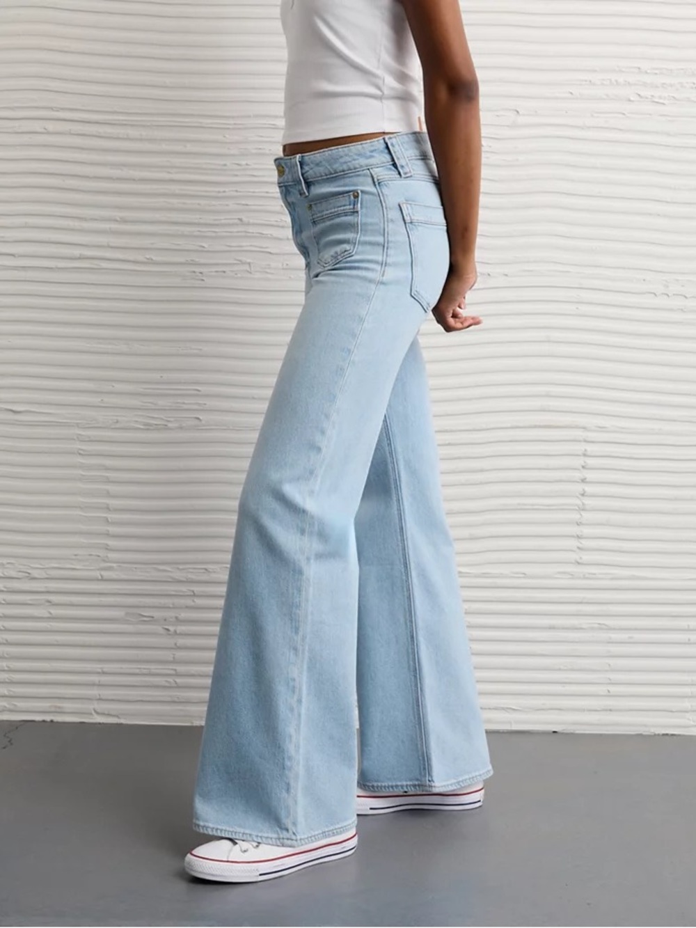 American Eagle Light Wash High-Rise Flare Women’s Jeans No. 5716 - Picture 5 of 5
